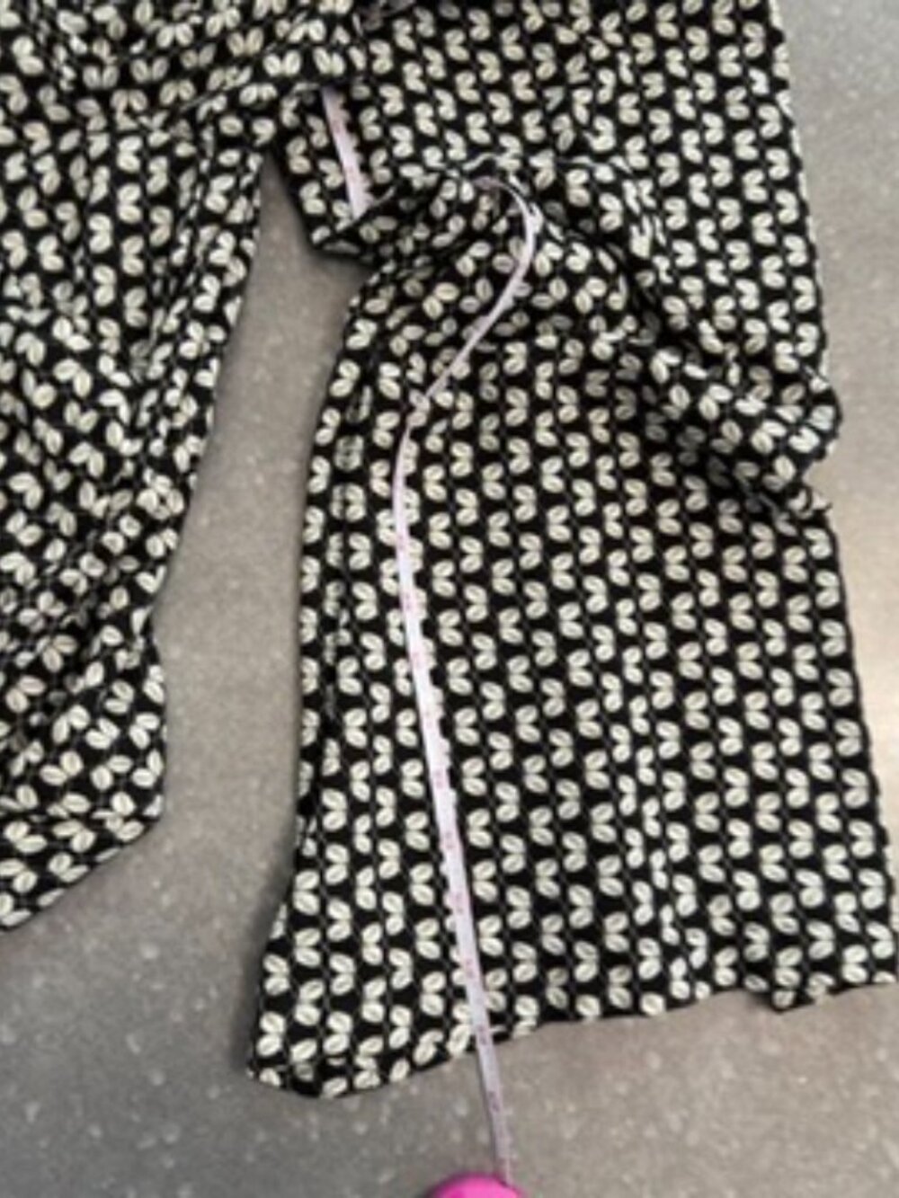 Black & White Floral Wide-Leg Jumpsuit - Picture 15 of 16